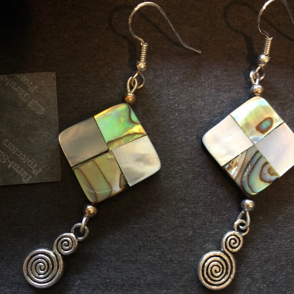 💚💜NWT abalone and spiral earrings - Picture 2 of 4